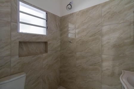 Banheiro de casa de condomínio para alugar com 1 quarto, 53m² em Cabuçu, Guarulhos