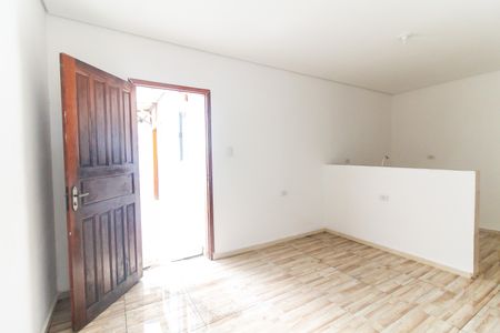 Sala de casa para alugar com 1 quarto, 31m² em Vila Carmosina, São Paulo
