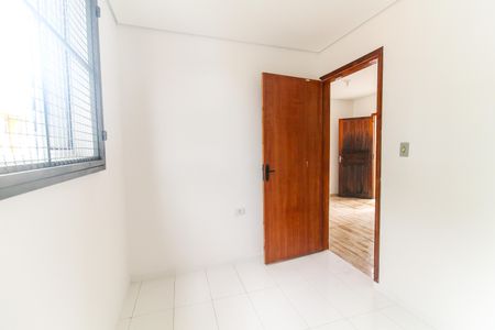 Quarto de casa para alugar com 1 quarto, 31m² em Vila Carmosina, São Paulo