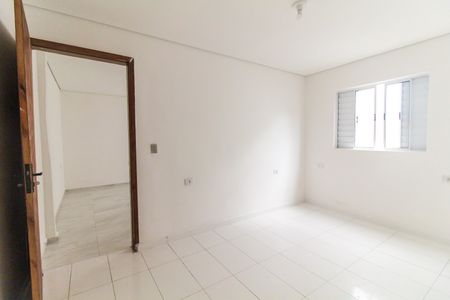 Suíte de casa para alugar com 1 quarto, 30m² em Vila Carmosina, São Paulo