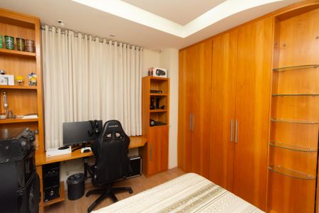 Casa de condomínio à venda com 361m², 4 quartos e 3 vagasSemi Suite 2