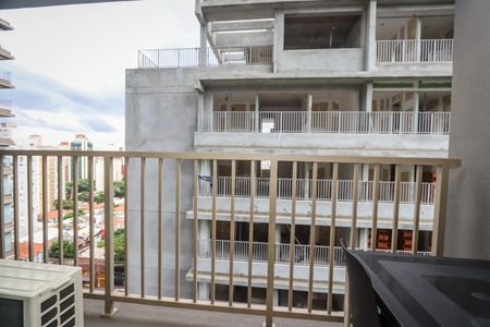 Varanda de kitnet/studio para alugar com 1 quarto, 23m² em Cerqueira César, São Paulo