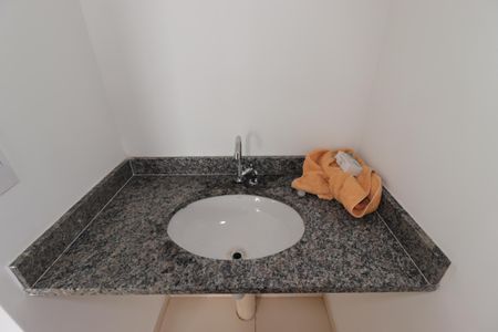 Apartamento para alugar com 36m², 2 quartos e 1 vagaBanheiro - Pia