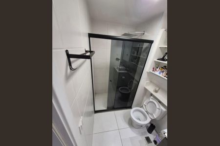 Banheiro de apartamento à venda com 2 quartos, 58m² em Picanço, Guarulhos