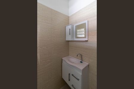 Casa de condomínio para alugar com 40m², 1 quarto e sem vagaBanheiro