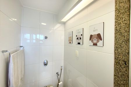 Apartamento à venda com 173m², 4 quartos e 3 vagasBanheiro da Suíte 2