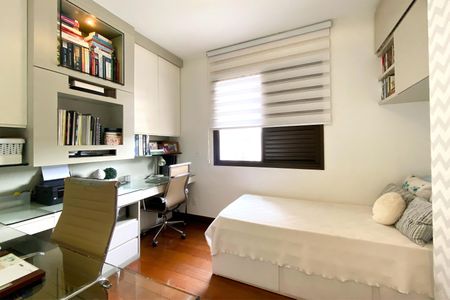 Apartamento à venda com 173m², 4 quartos e 3 vagasQuarto 3