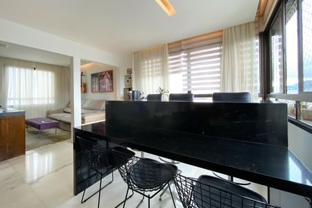 Apartamento à venda com 173m², 4 quartos e 3 vagasSala - Bancada