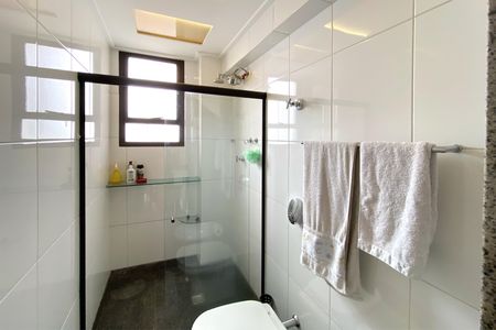 Apartamento à venda com 173m², 4 quartos e 3 vagasBanheiro