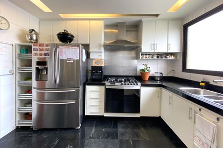 Apartamento à venda com 173m², 4 quartos e 3 vagasCozinha