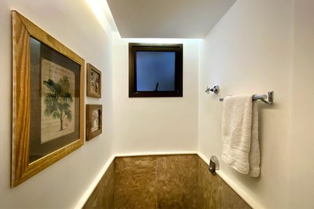 Apartamento à venda com 173m², 4 quartos e 3 vagasLavabo