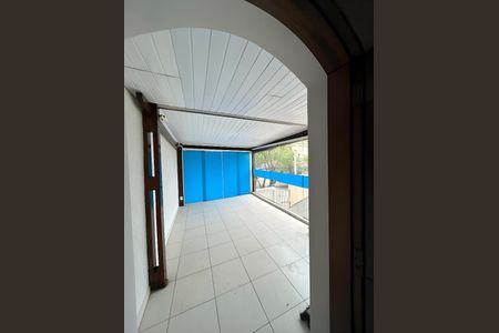 Casa para alugar com 6 quartos, 260m² em Bosque da Saúde, São Paulo