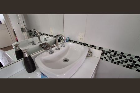 Apartamento à venda com 98m², 3 quartos e 2 vagasBanheiro Suíte 2