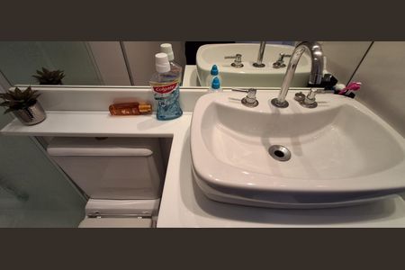 Apartamento à venda com 98m², 3 quartos e 2 vagasBanheiro Suíte 1