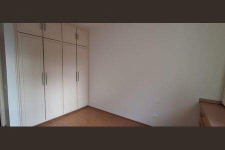 Apartamento à venda com 187m², 3 quartos e 2 vagas Apartamento à venda com 187m², 3 quartos e 2 vagasQuarto 1