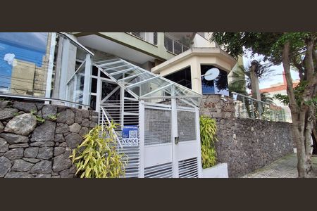 Apartamento à venda com 187m², 3 quartos e 2 vagas Apartamento à venda com 187m², 3 quartos e 2 vagasFachada