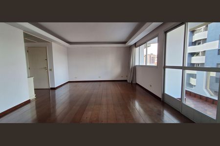 Apartamento à venda com 187m², 3 quartos e 2 vagas Apartamento à venda com 187m², 3 quartos e 2 vagasSala