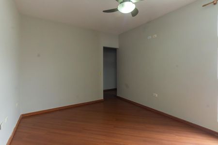 Casa para alugar com 270m², 4 quartos e 4 vagas Casa para alugar com 270m², 4 quartos e 4 vagasSuíte 2