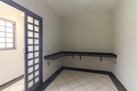 Casa para alugar com 270m², 4 quartos e 4 vagas Casa para alugar com 270m², 4 quartos e 4 vagasQuarto 3