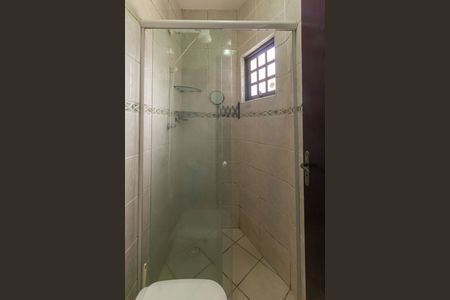 Casa para alugar com 270m², 4 quartos e 4 vagas Casa para alugar com 270m², 4 quartos e 4 vagasBanheiro da Suíte 1