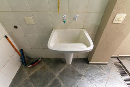 Casa para alugar com 270m², 4 quartos e 4 vagas Casa para alugar com 270m², 4 quartos e 4 vagasÁrea de Serviço