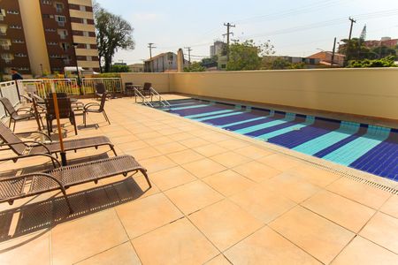 Apartamento à venda com 52m², 2 quartos e 1 vaga Apartamento à venda com 52m², 2 quartos e 1 vagaÁrea comum - Piscina