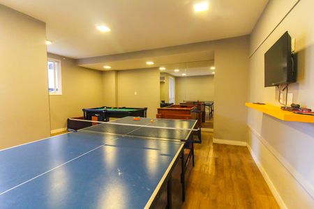 Apartamento à venda com 52m², 2 quartos e 1 vaga Apartamento à venda com 52m², 2 quartos e 1 vagaEspaço de jogos