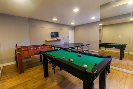 Apartamento à venda com 52m², 2 quartos e 1 vaga Apartamento à venda com 52m², 2 quartos e 1 vagaEspaço de jogos