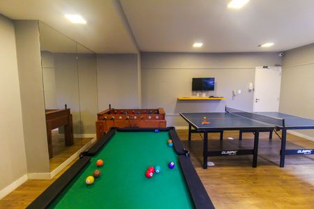 Apartamento à venda com 52m², 2 quartos e 1 vaga Apartamento à venda com 52m², 2 quartos e 1 vagaEspaço de jogos