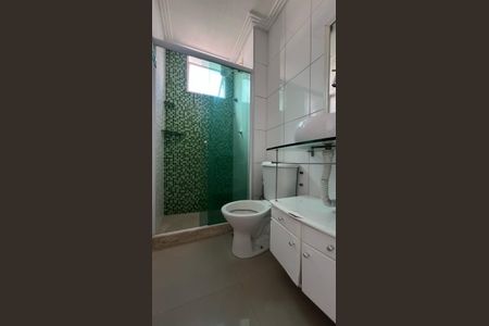 Banheiro de apartamento para alugar com 2 quartos, 45m² em Campo Grande, Rio de Janeiro