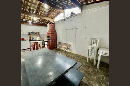 Foto 14 de casa à venda com 3 quartos, 210m² em Castelo, Belo Horizonte