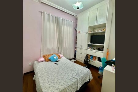 Foto 09 de casa à venda com 3 quartos, 210m² em Castelo, Belo Horizonte