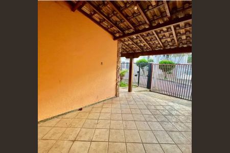 Casa à venda com 210m², 3 quartos e 2 vagasFoto 04