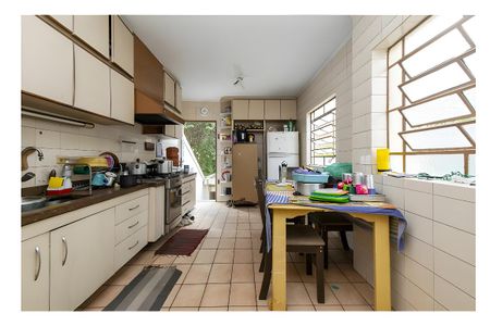 Casa para alugar com 5 quartos, 300m² em Perdizes, São Paulo