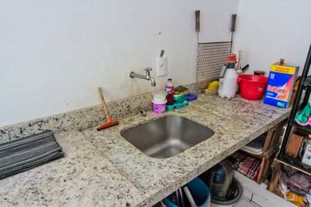 Casa de condomínio à venda com 300m², 4 quartos e 4 vagasÁrea de Serviço