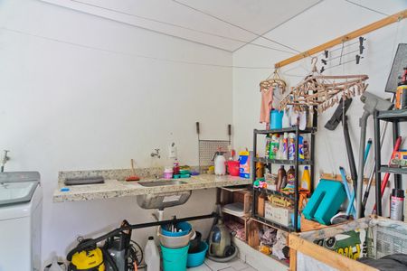 Casa de condomínio à venda com 300m², 4 quartos e 4 vagasÁrea de Serviço