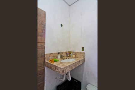 Casa de condomínio à venda com 300m², 4 quartos e 4 vagasBanheiro da Suíte 2