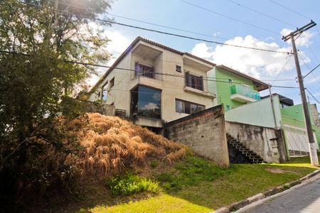 Casa de condomínio à venda com 300m², 4 quartos e 4 vagasFachada