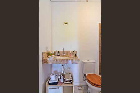 Casa de condomínio à venda com 300m², 4 quartos e 4 vagasBanheiro da Suíte 1