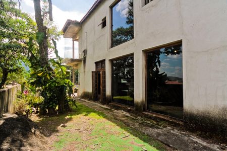 Casa de condomínio à venda com 300m², 4 quartos e 4 vagasÁrea externa
