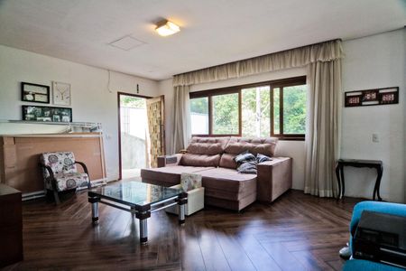 Casa de condomínio à venda com 300m², 4 quartos e 4 vagasSala