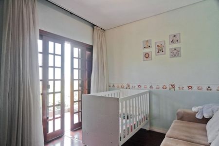 Casa de condomínio à venda com 300m², 4 quartos e 4 vagasSuíte 2