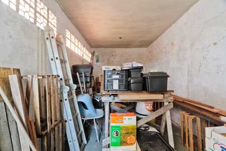 Casa de condomínio à venda com 300m², 4 quartos e 4 vagasDepósito