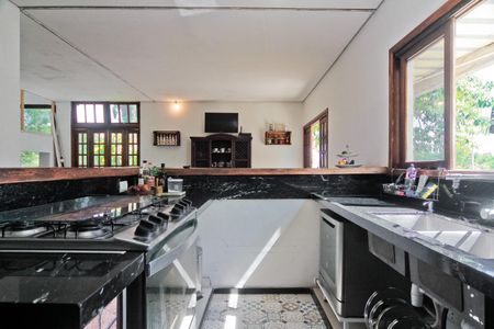 Casa de condomínio à venda com 300m², 4 quartos e 4 vagasCozinha