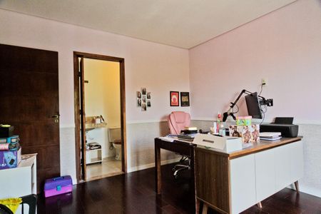 Casa de condomínio à venda com 300m², 4 quartos e 4 vagasSuíte 1