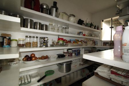 Casa para alugar com 449m², 5 quartos e 2 vagasCozinha - Armários