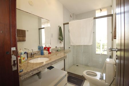 Casa para alugar com 449m², 5 quartos e 2 vagasBanheiro - Quarto 3