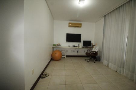 Casa para alugar com 449m², 5 quartos e 2 vagasQuarto 1