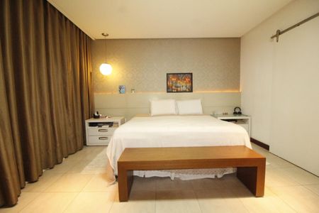Casa para alugar com 449m², 5 quartos e 2 vagasQuarto 3 - Suíte