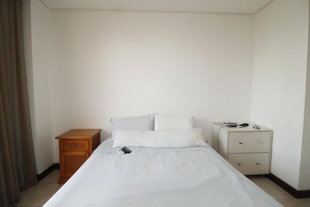 Casa para alugar com 449m², 5 quartos e 2 vagasQuarto 4